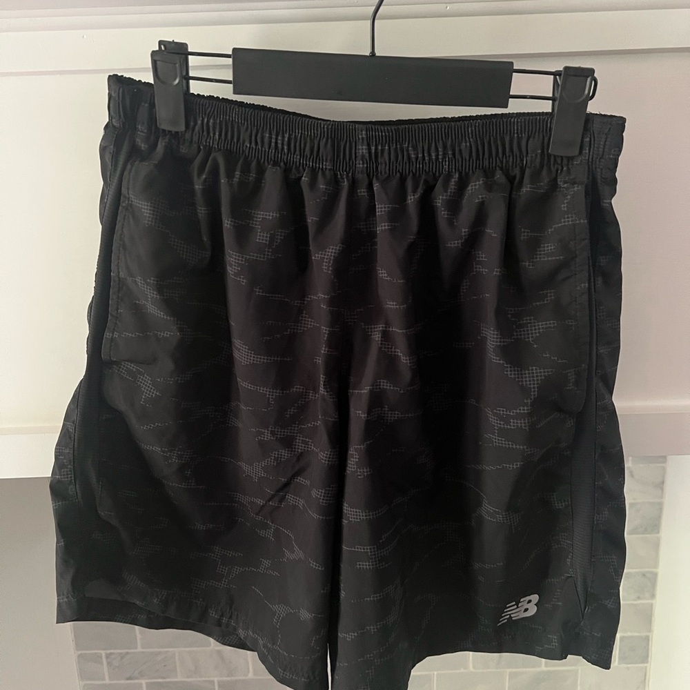 New Balance Men's Black Athletic Shirts